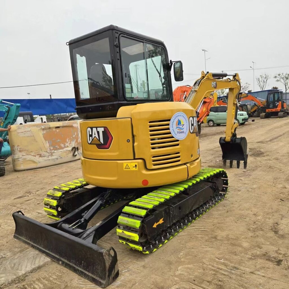 Caterpillar 303.5E2 - Mini bager: slika Caterpillar 303.5E2 - Mini bager Caterpillar 303.5E2 - Mini bager: slika Caterpillar 303.5E2 - Mini bager