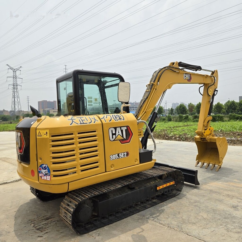 Caterpillar 305.5E2 - Mini bager: slika Caterpillar 305.5E2 - Mini bager Caterpillar 305.5E2 - Mini bager: slika Caterpillar 305.5E2 - Mini bager