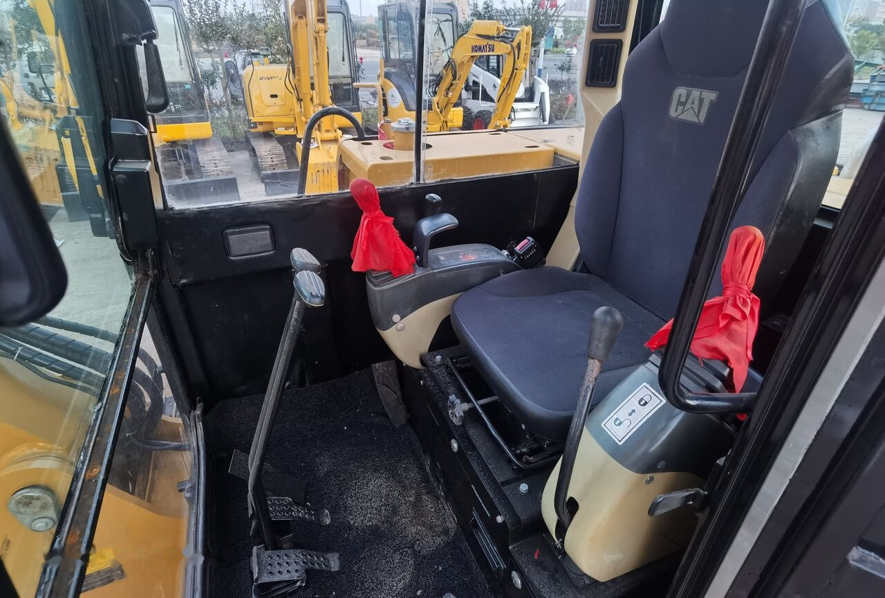 Caterpillar 306E2 - Mini bager: slika Caterpillar 306E2 - Mini bager Caterpillar 306E2 - Mini bager: slika Caterpillar 306E2 - Mini bager