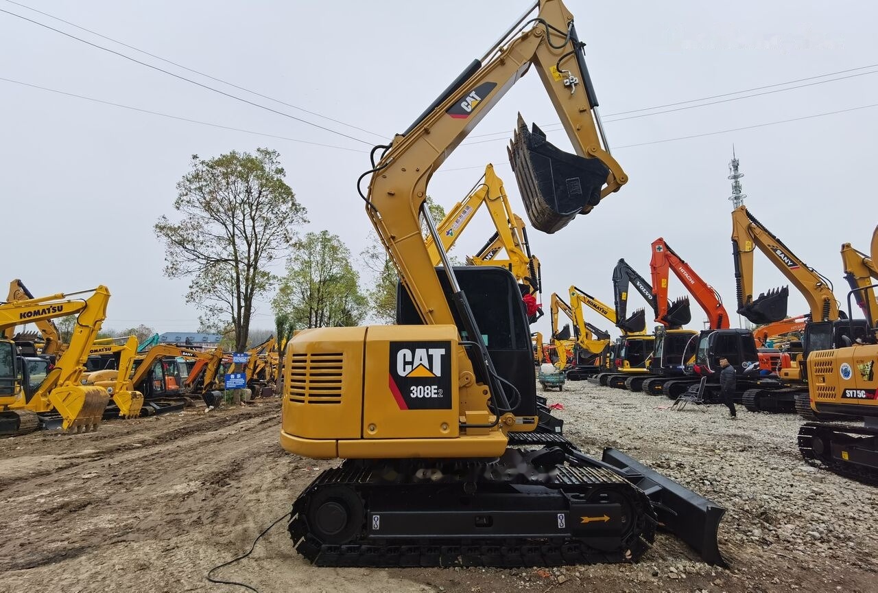 Mini bager Caterpillar 308E2: slika Mini bager Caterpillar 308E2