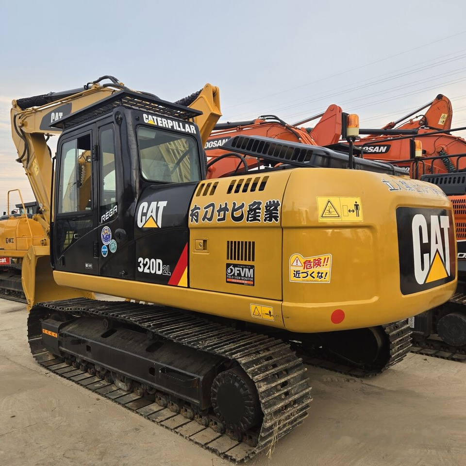 Caterpillar 320DL - Bager gusjeničar: slika Caterpillar 320DL - Bager gusjeničar Caterpillar 320DL - Bager gusjeničar: slika Caterpillar 320DL - Bager gusjeničar