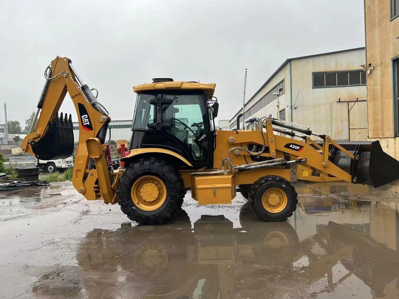 Caterpillar 420F - Rovokopač-utovarivač: slika Caterpillar 420F - Rovokopač-utovarivač Caterpillar 420F - Rovokopač-utovarivač: slika Caterpillar 420F - Rovokopač-utovarivač