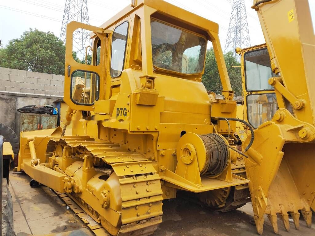 Caterpillar D 7 G - Buldožer: slika Caterpillar D 7 G - Buldožer Caterpillar D 7 G - Buldožer: slika Caterpillar D 7 G - Buldožer