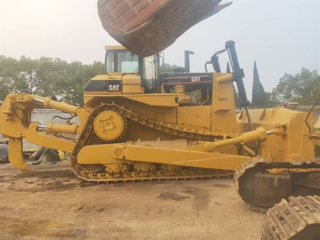 Caterpillar D 9 N - Buldožer: slika Caterpillar D 9 N - Buldožer Caterpillar D 9 N - Buldožer: slika Caterpillar D 9 N - Buldožer