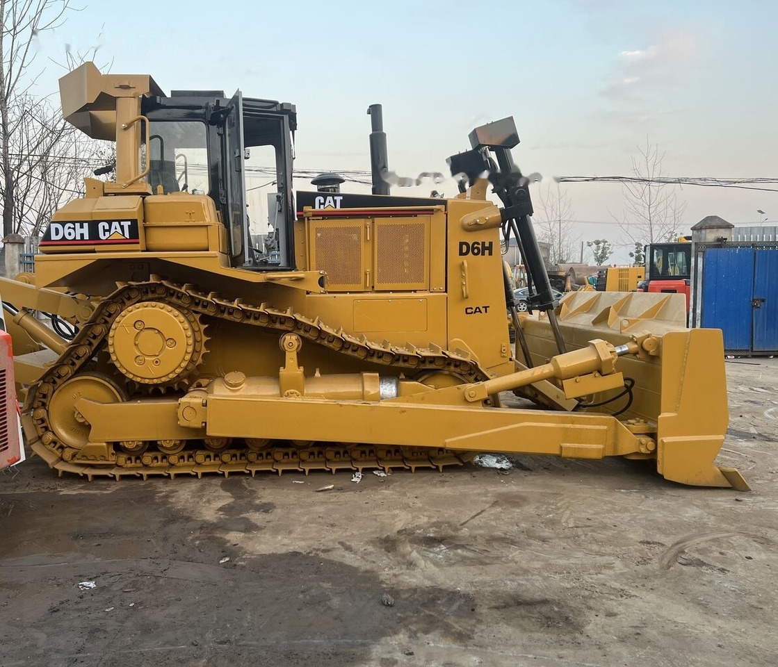 Caterpillar D6H - Buldožer: slika Caterpillar D6H - Buldožer Caterpillar D6H - Buldožer: slika Caterpillar D6H - Buldožer