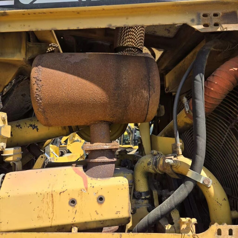 Caterpillar D6R - Buldožer: slika Caterpillar D6R - Buldožer Caterpillar D6R - Buldožer: slika Caterpillar D6R - Buldožer