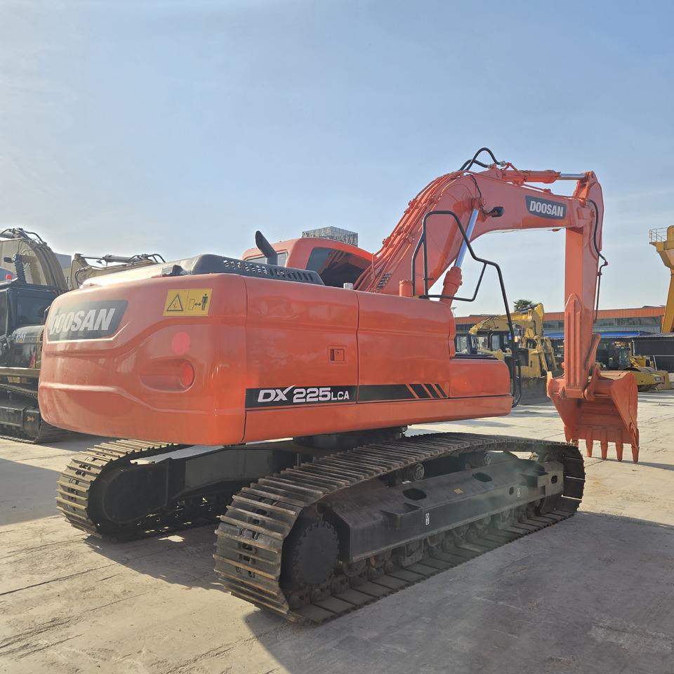 DOOSAN DX225LCA - Bager gusjeničar: slika DOOSAN DX225LCA - Bager gusjeničar DOOSAN DX225LCA - Bager gusjeničar: slika DOOSAN DX225LCA - Bager gusjeničar
