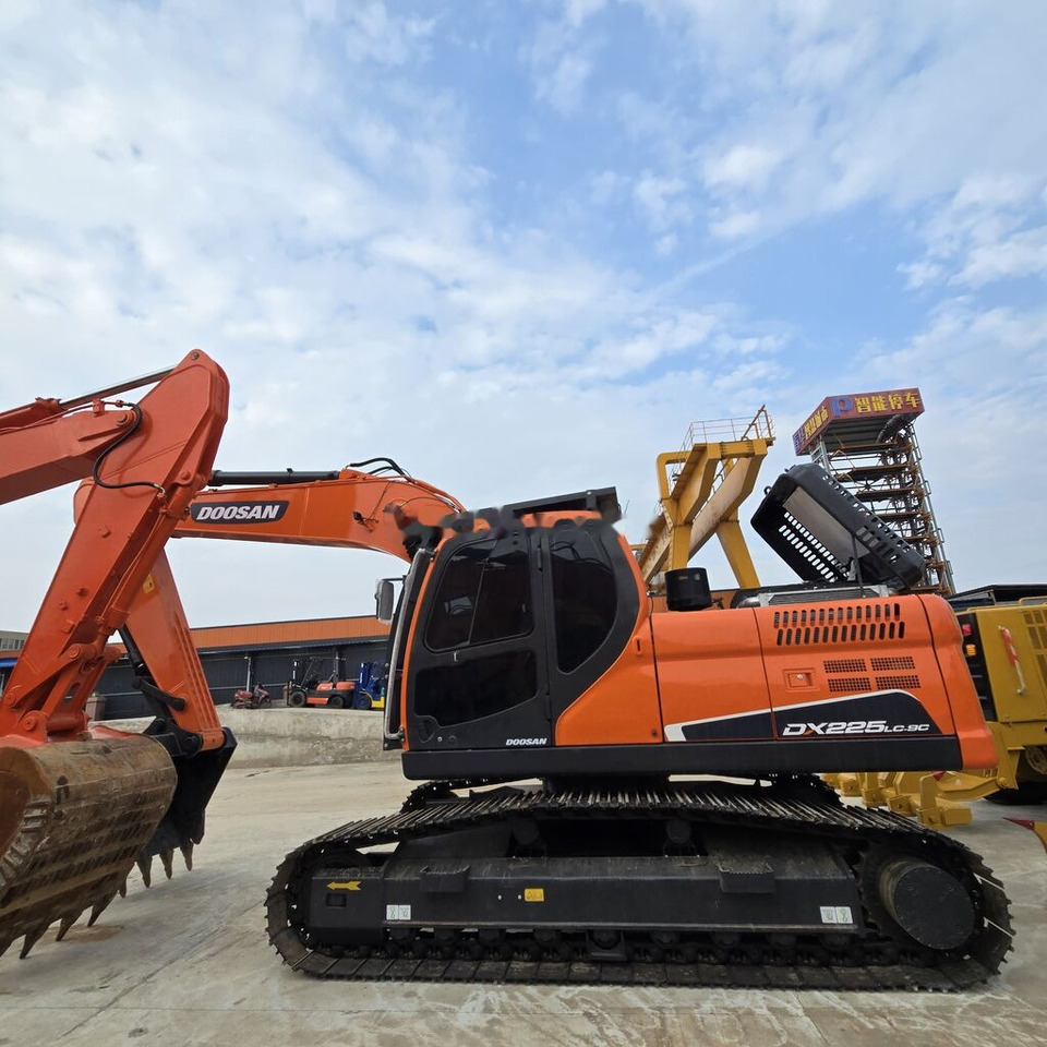 Doosan DX225LC - Bager gusjeničar: slika Doosan DX225LC - Bager gusjeničar Doosan DX225LC - Bager gusjeničar: slika Doosan DX225LC - Bager gusjeničar