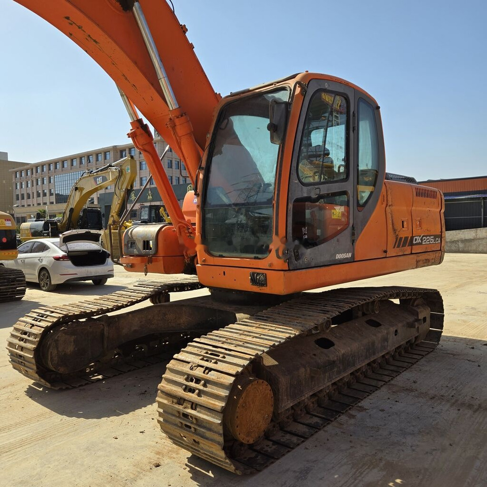 Zakup Doosan DX225LCA Doosan DX225LCA: slika Zakup Doosan DX225LCA Doosan DX225LCA