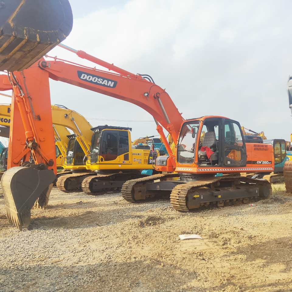 Doosan DX260LC - Bager gusjeničar: slika Doosan DX260LC - Bager gusjeničar Doosan DX260LC - Bager gusjeničar: slika Doosan DX260LC - Bager gusjeničar