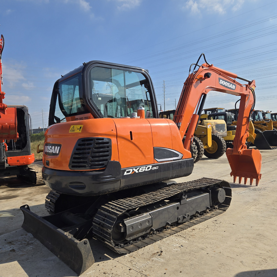 Doosan DX60 - Mini bager: slika Doosan DX60 - Mini bager Doosan DX60 - Mini bager: slika Doosan DX60 - Mini bager