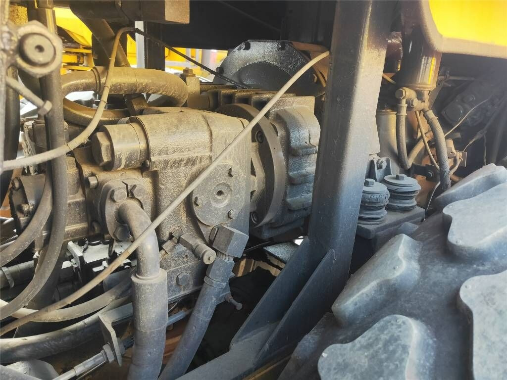 Dynapac CA 301D - Kompaktor: slika Dynapac CA 301D - Kompaktor Dynapac CA 301D - Kompaktor: slika Dynapac CA 301D - Kompaktor