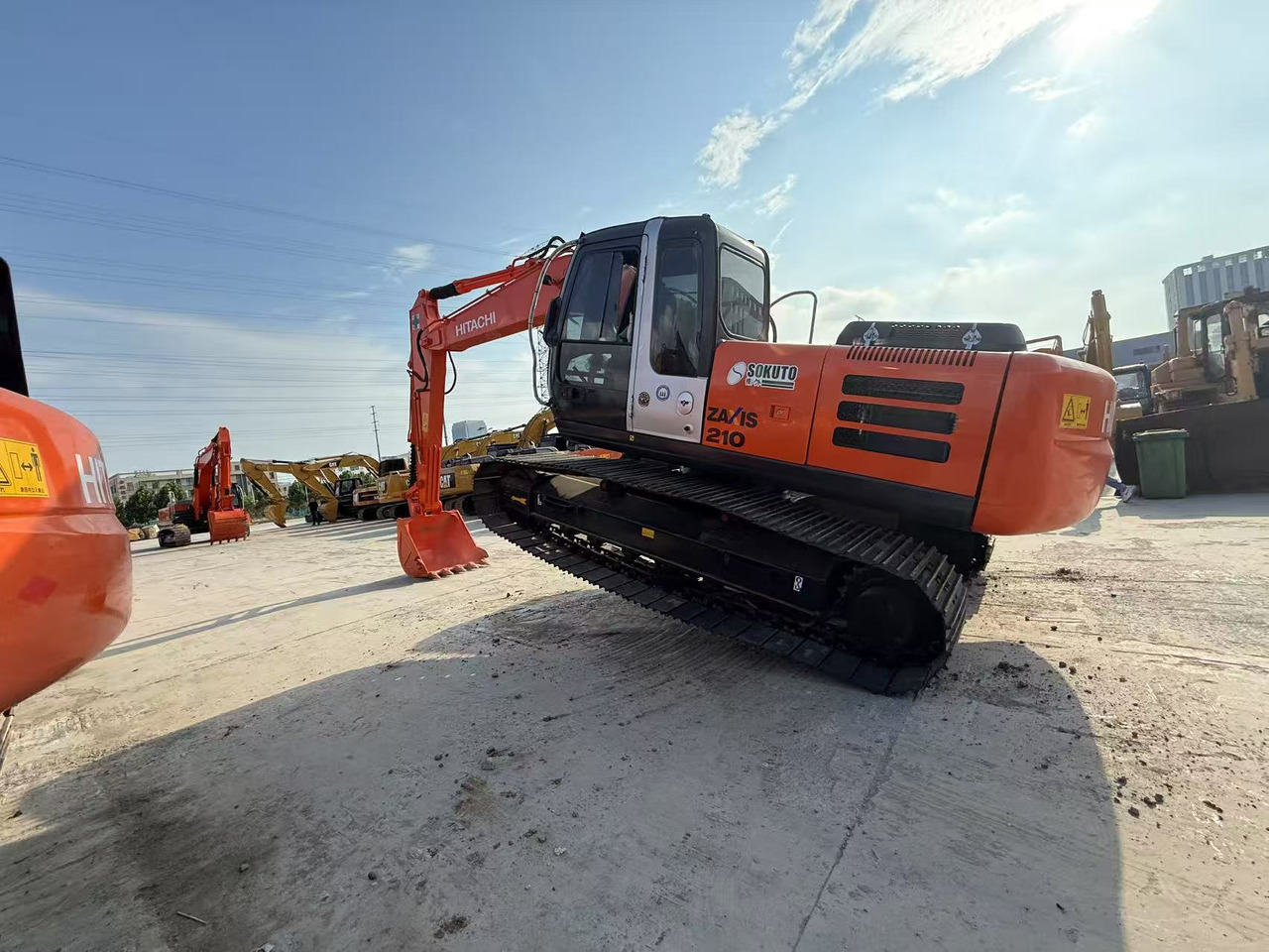 HITACHI ZX210 - Bager gusjeničar: slika HITACHI ZX210 - Bager gusjeničar HITACHI ZX210 - Bager gusjeničar: slika HITACHI ZX210 - Bager gusjeničar