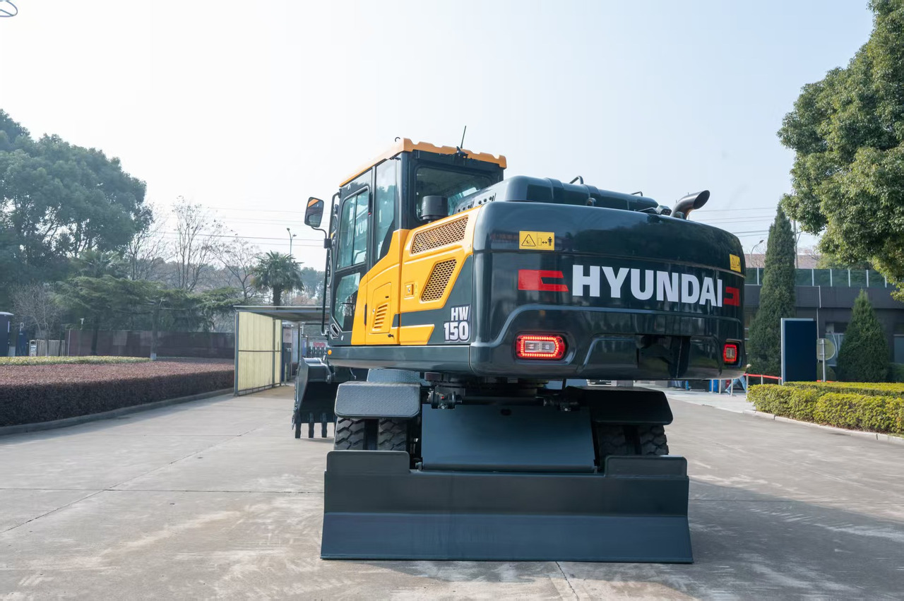 Zakup HYUNDAI HW150 HYUNDAI HW150: slika Zakup HYUNDAI HW150 HYUNDAI HW150