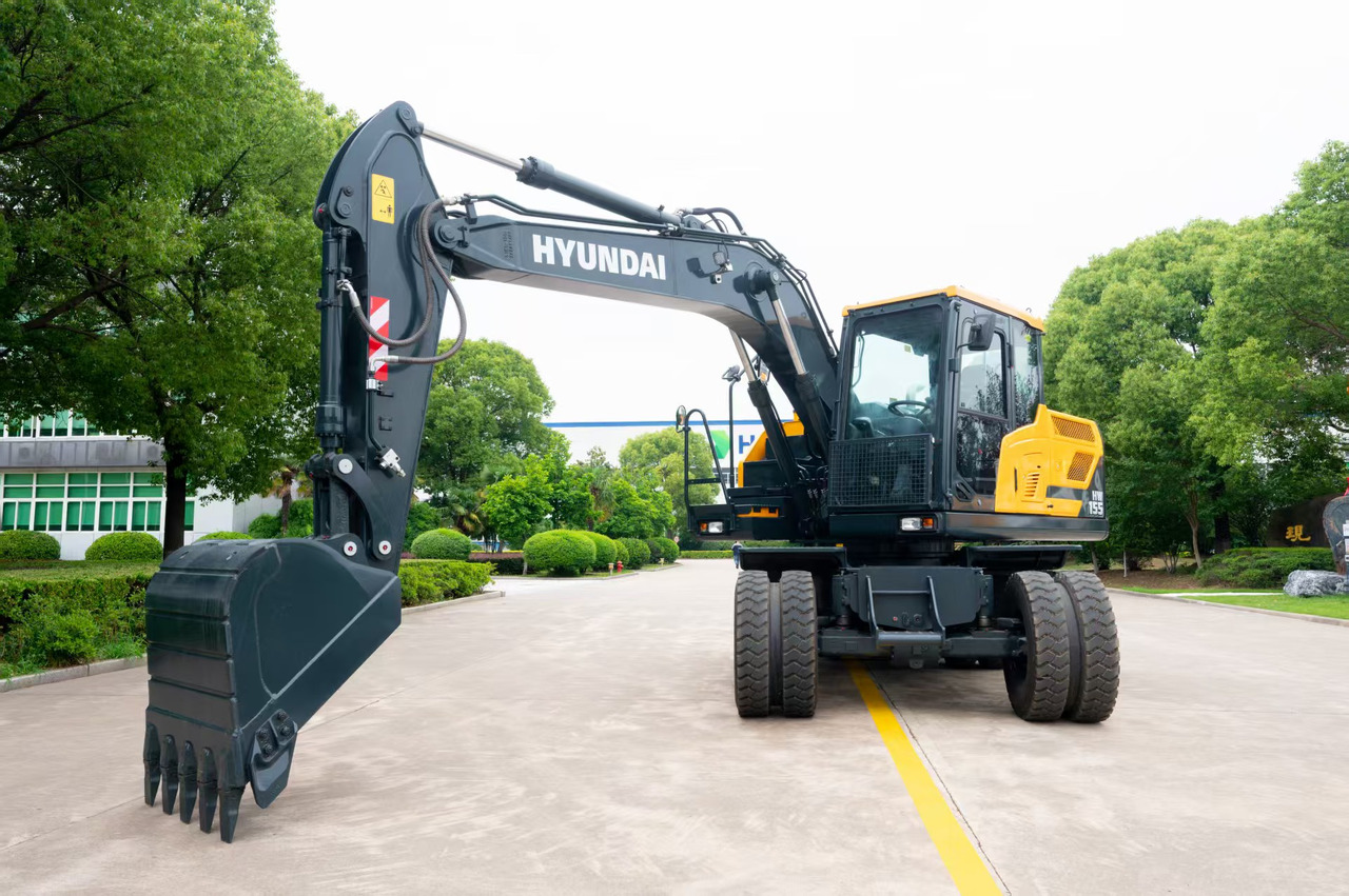 HYUNDAI HW155 - Bager na kotačima: slika HYUNDAI HW155 - Bager na kotačima HYUNDAI HW155 - Bager na kotačima: slika HYUNDAI HW155 - Bager na kotačima