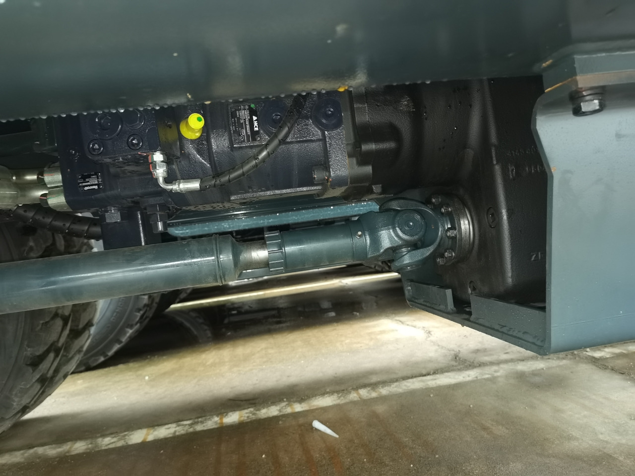 HYUNDAI HW210 - Bager na kotačima: slika HYUNDAI HW210 - Bager na kotačima HYUNDAI HW210 - Bager na kotačima: slika HYUNDAI HW210 - Bager na kotačima