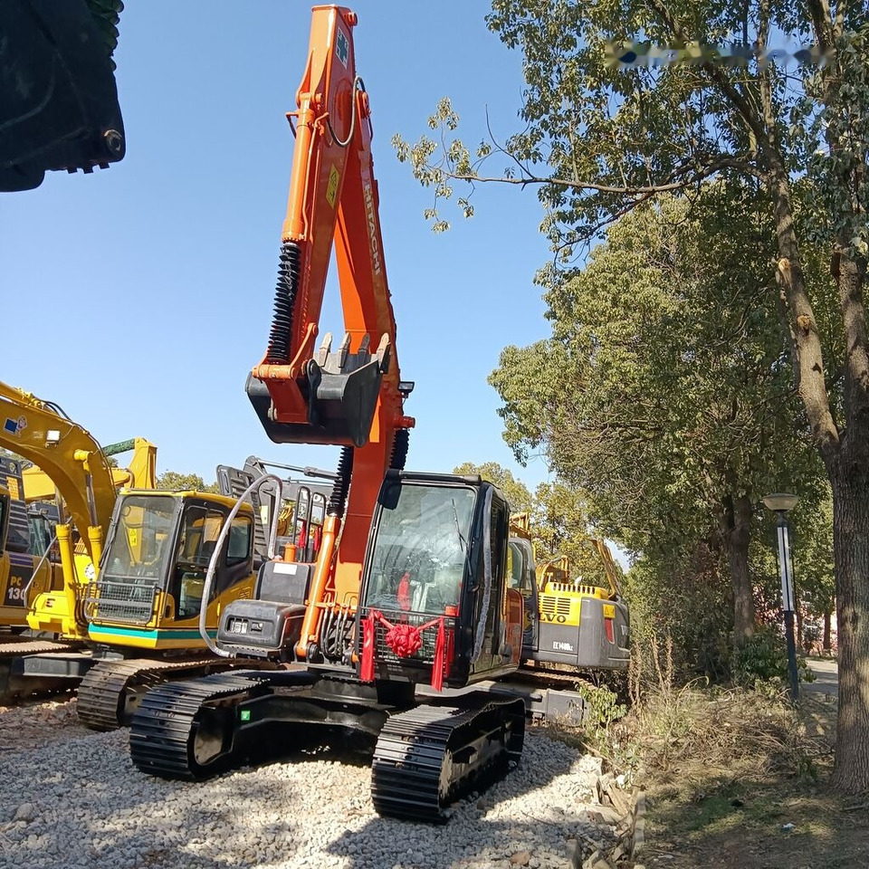 Zakup Hitachi ZX120-5A Hitachi ZX120-5A: slika Zakup Hitachi ZX120-5A Hitachi ZX120-5A