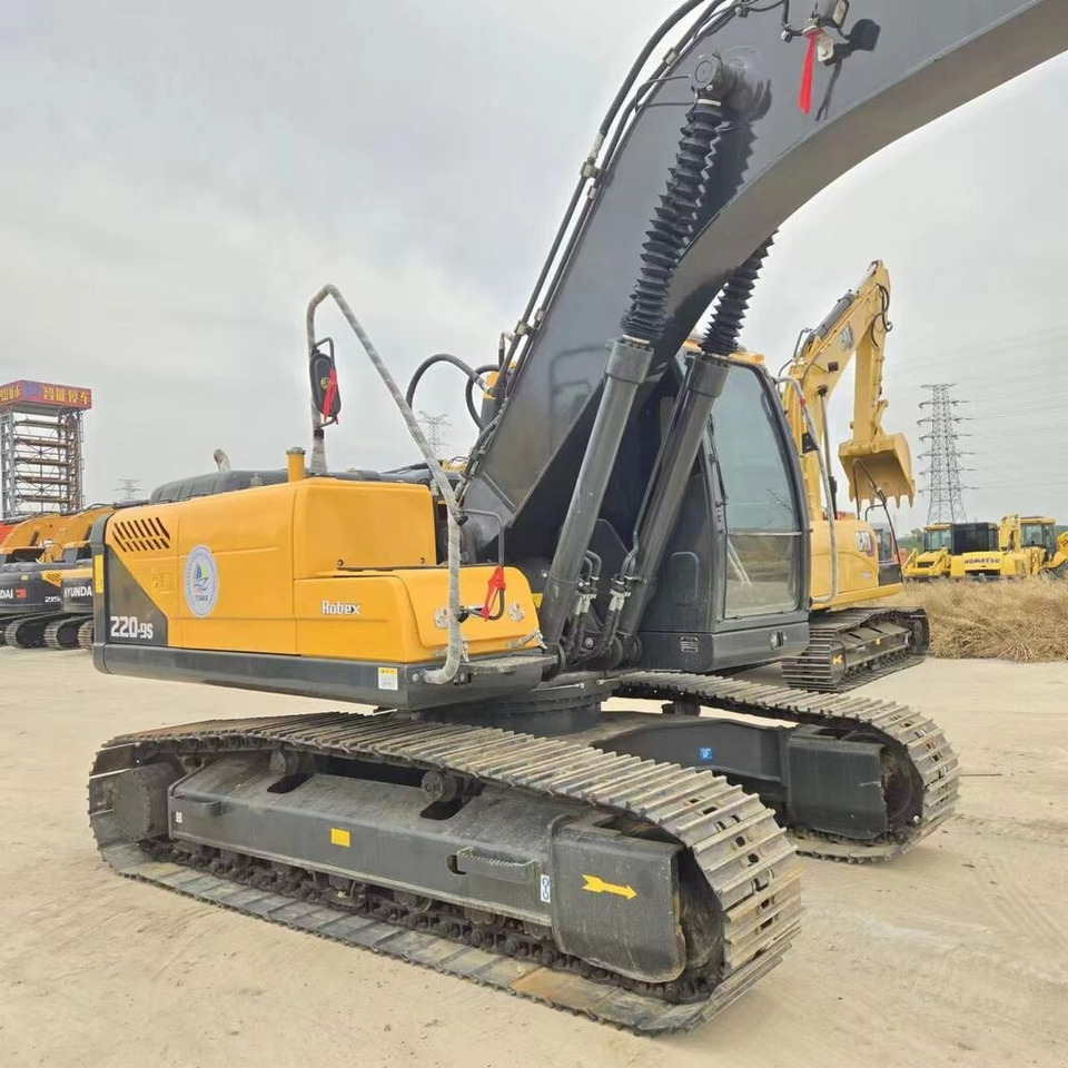 Hyundai R220-9S - Bager gusjeničar: slika Hyundai R220-9S - Bager gusjeničar Hyundai R220-9S - Bager gusjeničar: slika Hyundai R220-9S - Bager gusjeničar