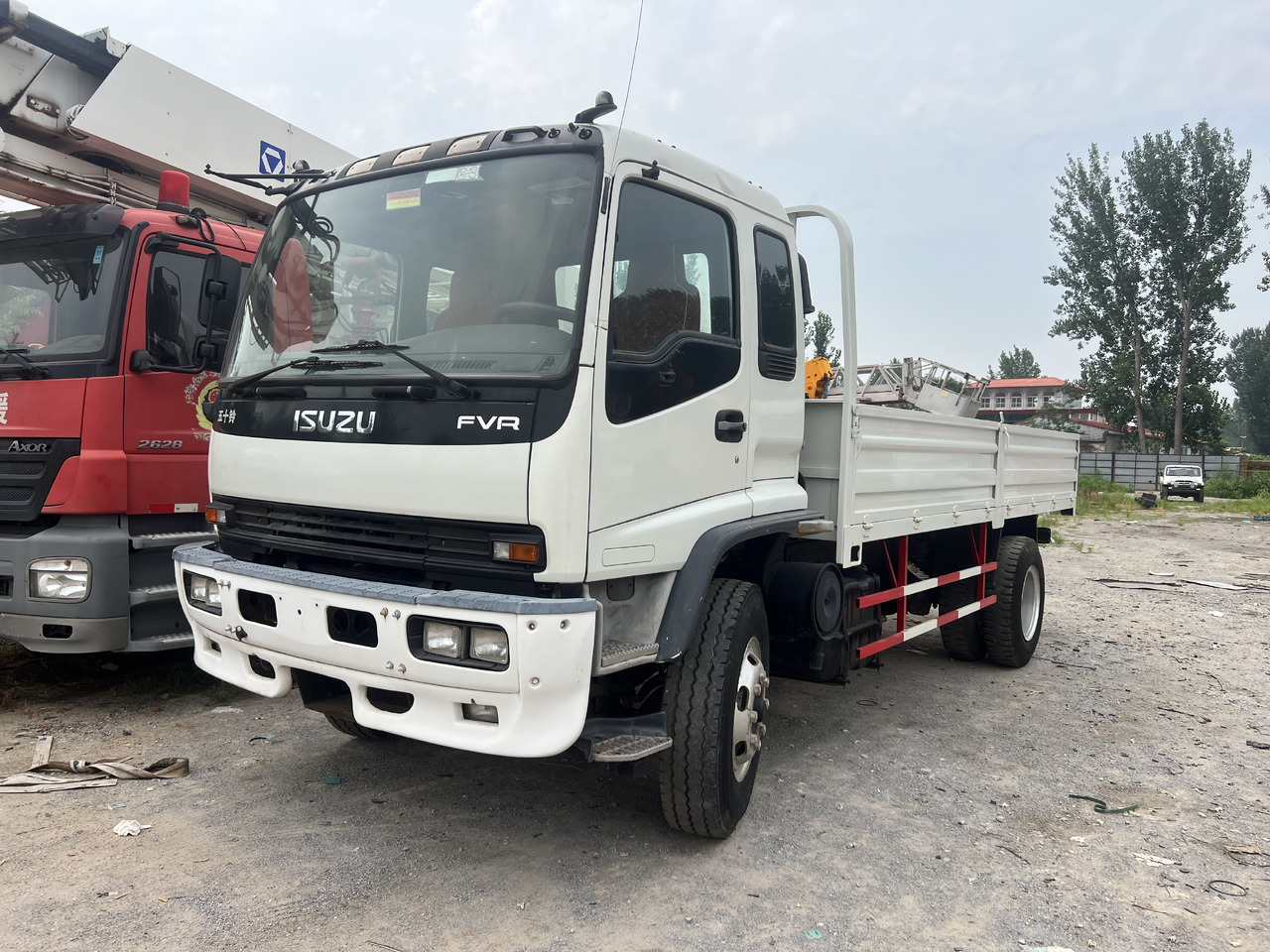 ISUZU Cargo truck - Kiper: slika ISUZU Cargo truck - Kiper ISUZU Cargo truck - Kiper: slika ISUZU Cargo truck - Kiper