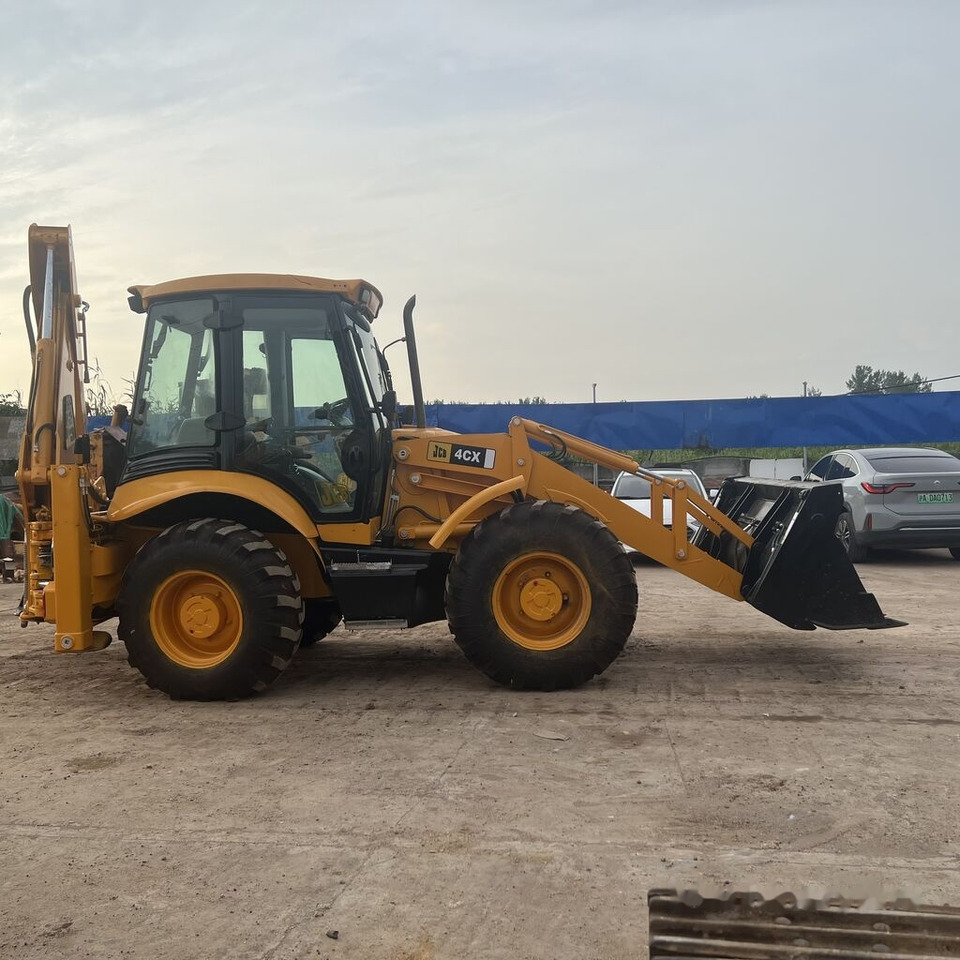 JCB 4CX - Rovokopač-utovarivač: slika JCB 4CX - Rovokopač-utovarivač JCB 4CX - Rovokopač-utovarivač: slika JCB 4CX - Rovokopač-utovarivač