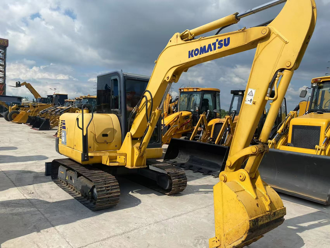 KOMATSU PC56-7 - Mini bager: slika KOMATSU PC56-7 - Mini bager KOMATSU PC56-7 - Mini bager: slika KOMATSU PC56-7 - Mini bager