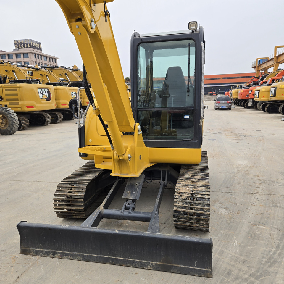 KOMATSU PC56-7 - Mini bager: slika KOMATSU PC56-7 - Mini bager KOMATSU PC56-7 - Mini bager: slika KOMATSU PC56-7 - Mini bager