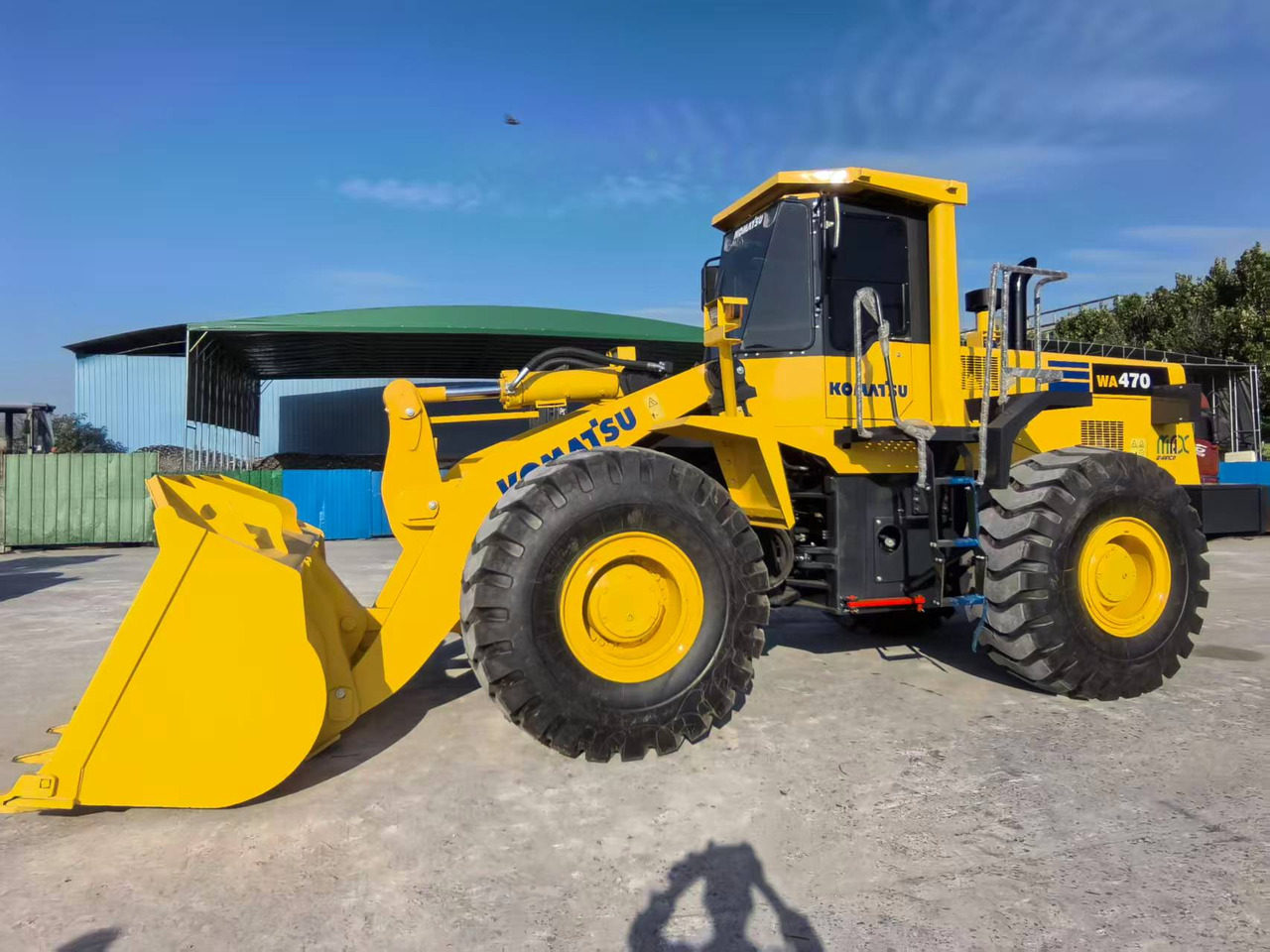 KOMATSU WA470 - Utovarivač na kotačima: slika KOMATSU WA470 - Utovarivač na kotačima KOMATSU WA470 - Utovarivač na kotačima: slika KOMATSU WA470 - Utovarivač na kotačima
