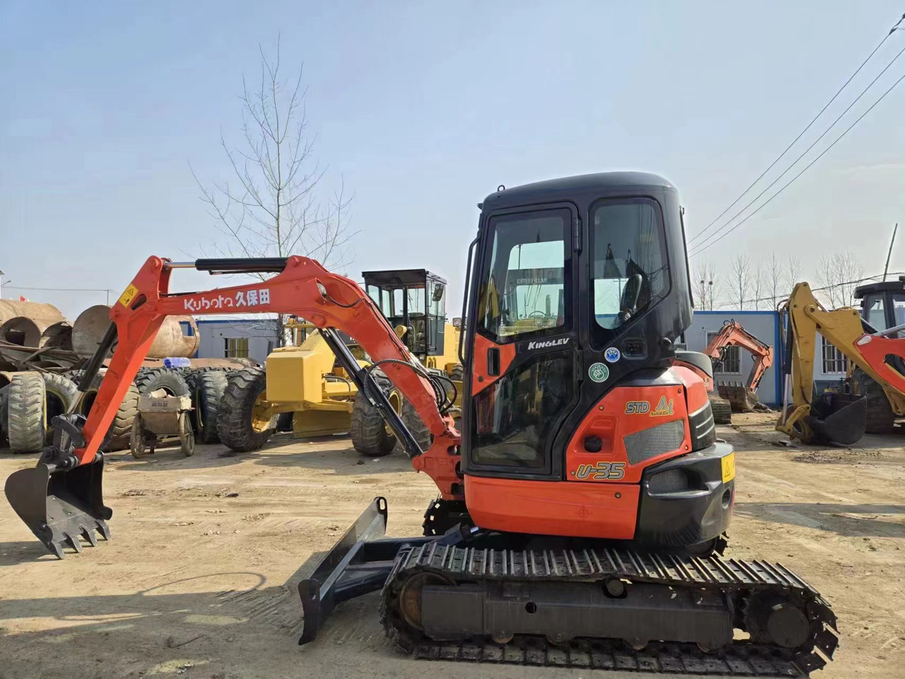 KUBOTA U35 - Mini bager: slika KUBOTA U35 - Mini bager KUBOTA U35 - Mini bager: slika KUBOTA U35 - Mini bager