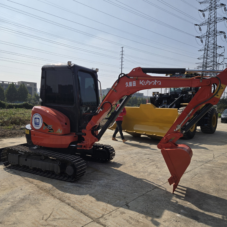KUBOTA U35 - Mini bager: slika KUBOTA U35 - Mini bager KUBOTA U35 - Mini bager: slika KUBOTA U35 - Mini bager