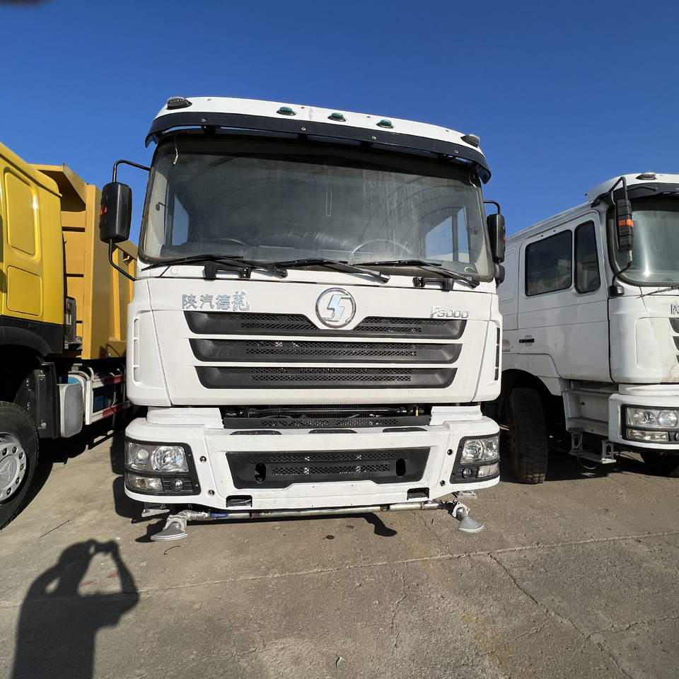 SHACMAN F3000 Water Truck - Kamion: slika SHACMAN F3000 Water Truck - Kamion SHACMAN F3000 Water Truck - Kamion: slika SHACMAN F3000 Water Truck - Kamion