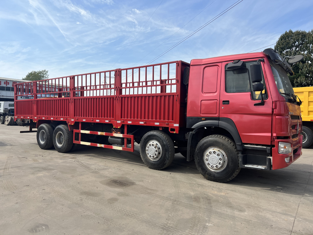 SINOTRUK HOWO 8*4 Fence Truck - Kamion: slika SINOTRUK HOWO 8*4 Fence Truck - Kamion SINOTRUK HOWO 8*4 Fence Truck - Kamion: slika SINOTRUK HOWO 8*4 Fence Truck - Kamion