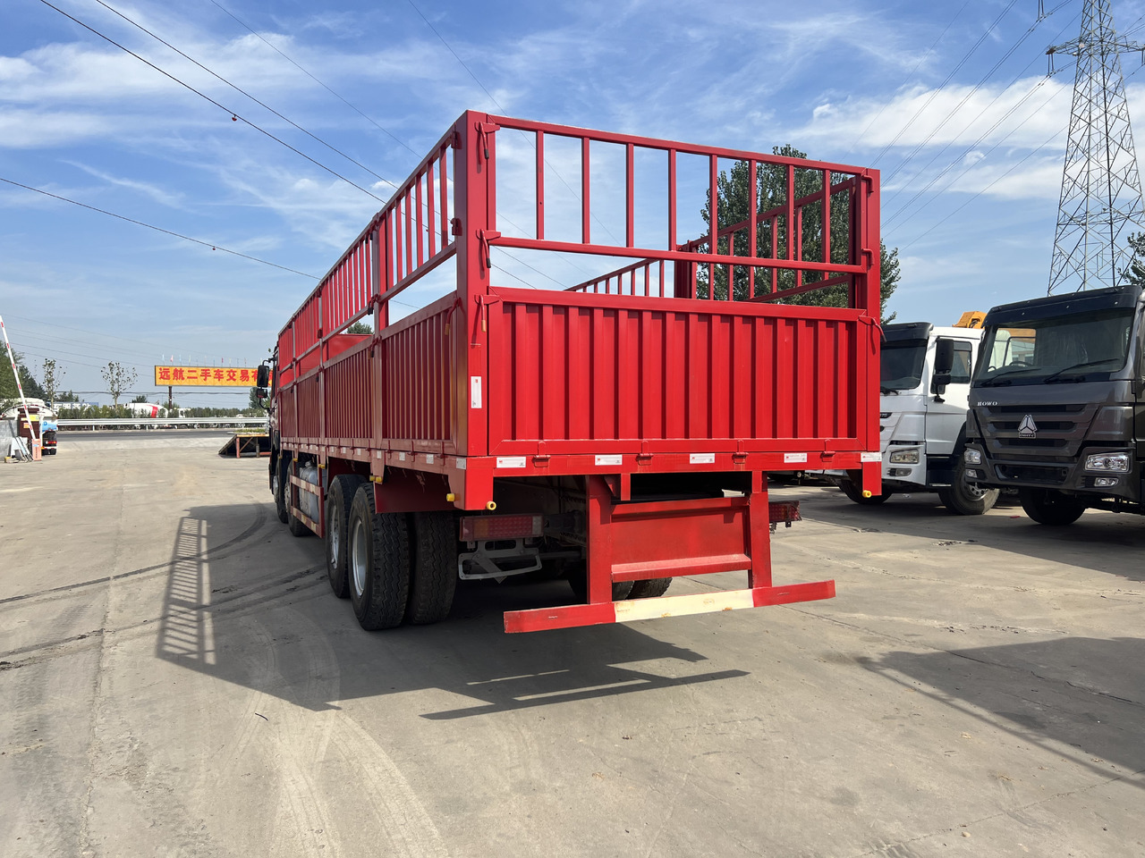 SINOTRUK HOWO 8*4 Fence Truck - Kamion: slika SINOTRUK HOWO 8*4 Fence Truck - Kamion SINOTRUK HOWO 8*4 Fence Truck - Kamion: slika SINOTRUK HOWO 8*4 Fence Truck - Kamion