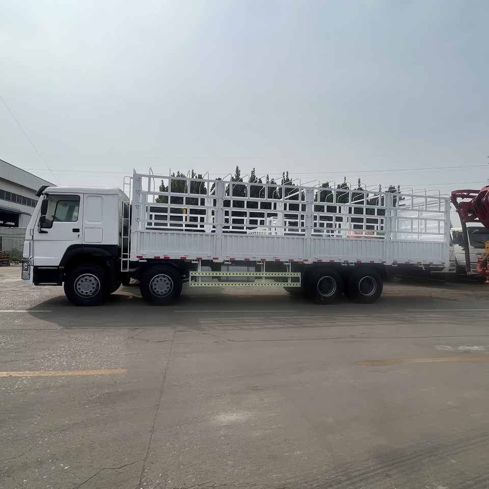 SINOTRUK HOWO 8*4 Fence Truck - Kamion: slika SINOTRUK HOWO 8*4 Fence Truck - Kamion SINOTRUK HOWO 8*4 Fence Truck - Kamion: slika SINOTRUK HOWO 8*4 Fence Truck - Kamion