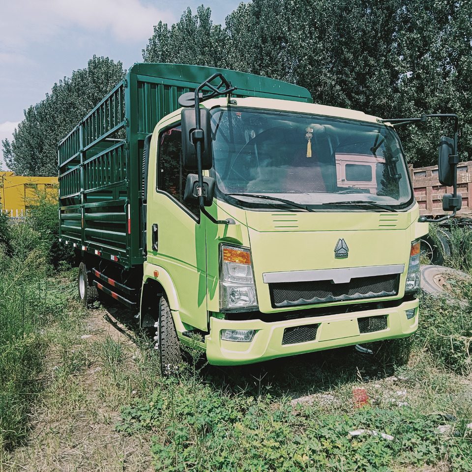 SINOTRUK HOWO - Kamion: slika SINOTRUK HOWO - Kamion SINOTRUK HOWO - Kamion: slika SINOTRUK HOWO - Kamion