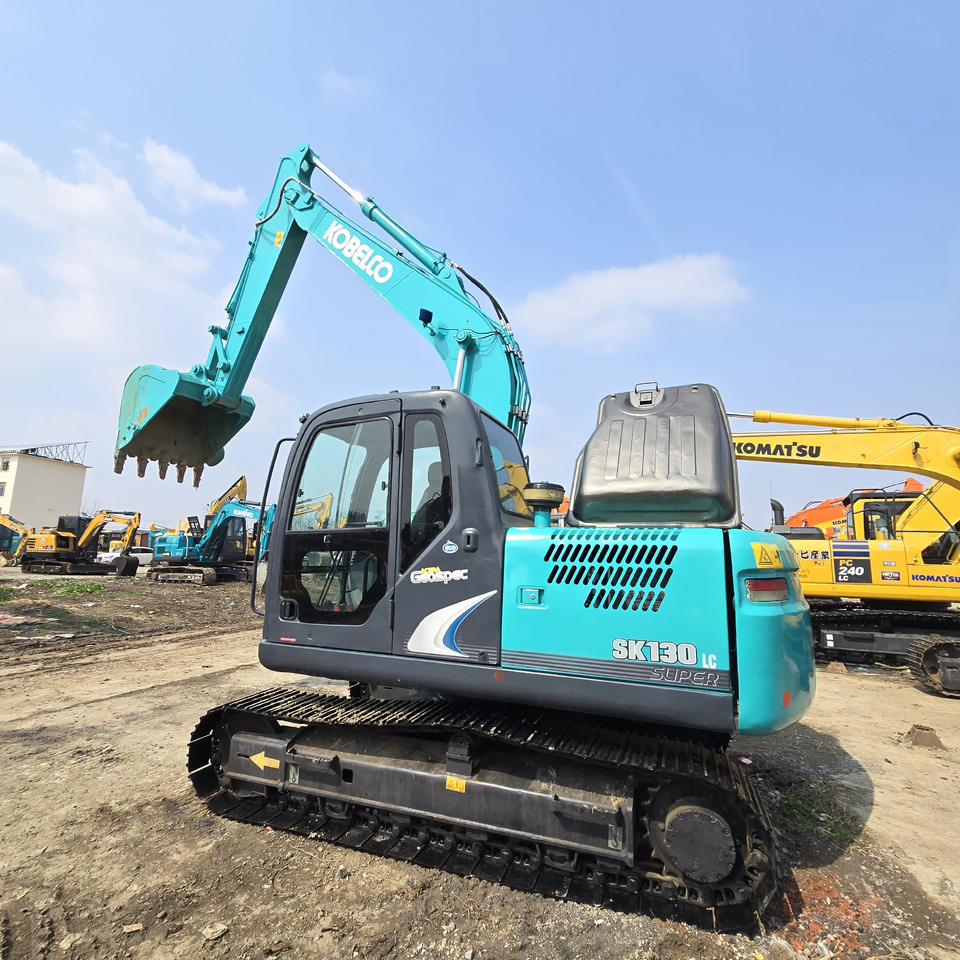 Kobelco SK130-8 - Bager gusjeničar: slika Kobelco SK130-8 - Bager gusjeničar Kobelco SK130-8 - Bager gusjeničar: slika Kobelco SK130-8 - Bager gusjeničar