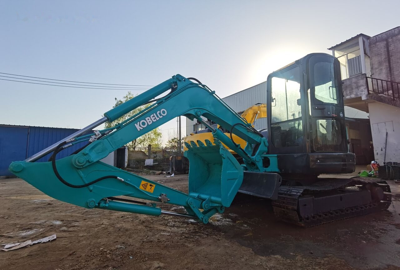 Kobelco SK55 - Mini bager: slika Kobelco SK55 - Mini bager Kobelco SK55 - Mini bager: slika Kobelco SK55 - Mini bager
