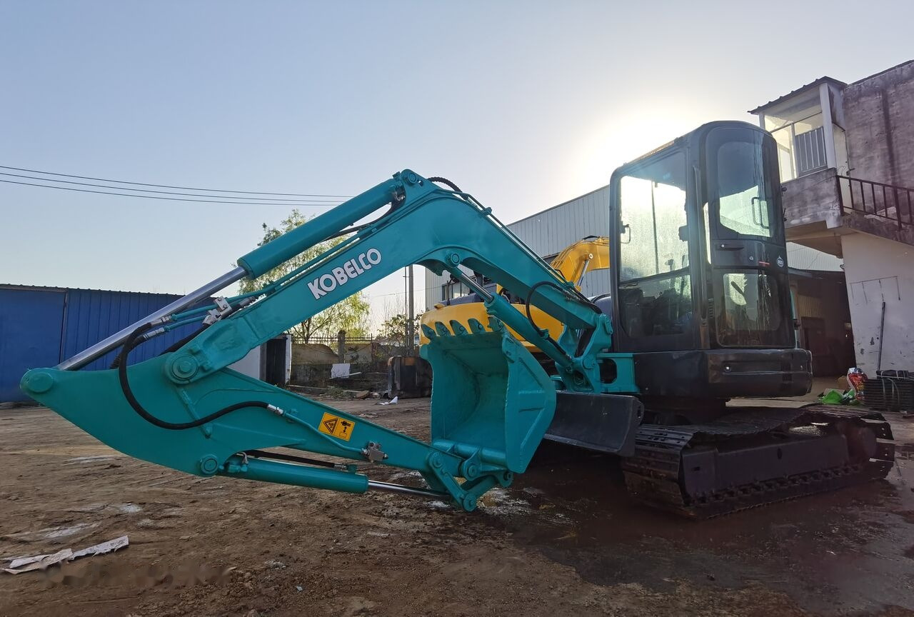 Kobelco SK55SR - Mini bager: slika Kobelco SK55SR - Mini bager Kobelco SK55SR - Mini bager: slika Kobelco SK55SR - Mini bager