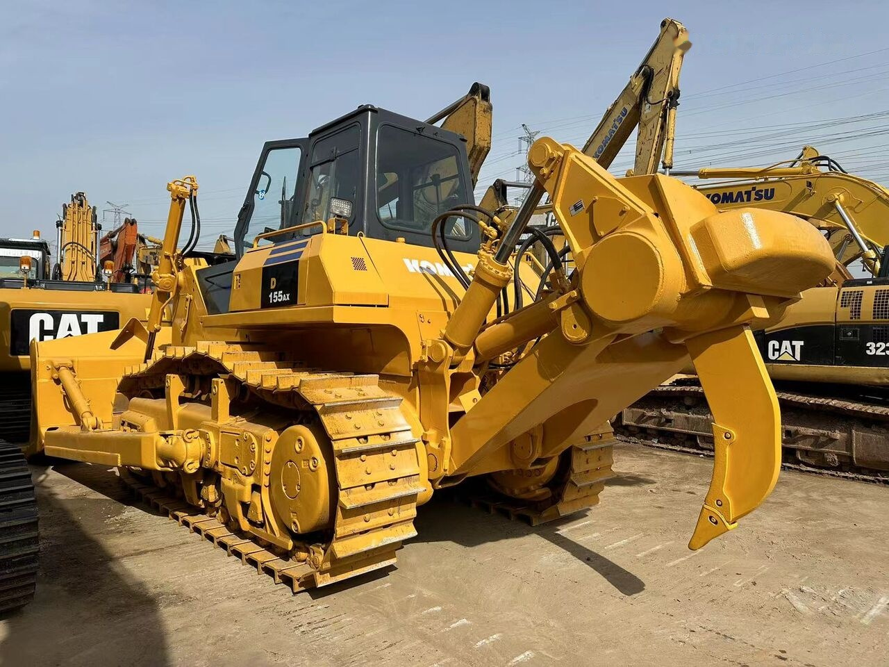 Komatsu D155A-5 - Buldožer: slika Komatsu D155A-5 - Buldožer Komatsu D155A-5 - Buldožer: slika Komatsu D155A-5 - Buldožer