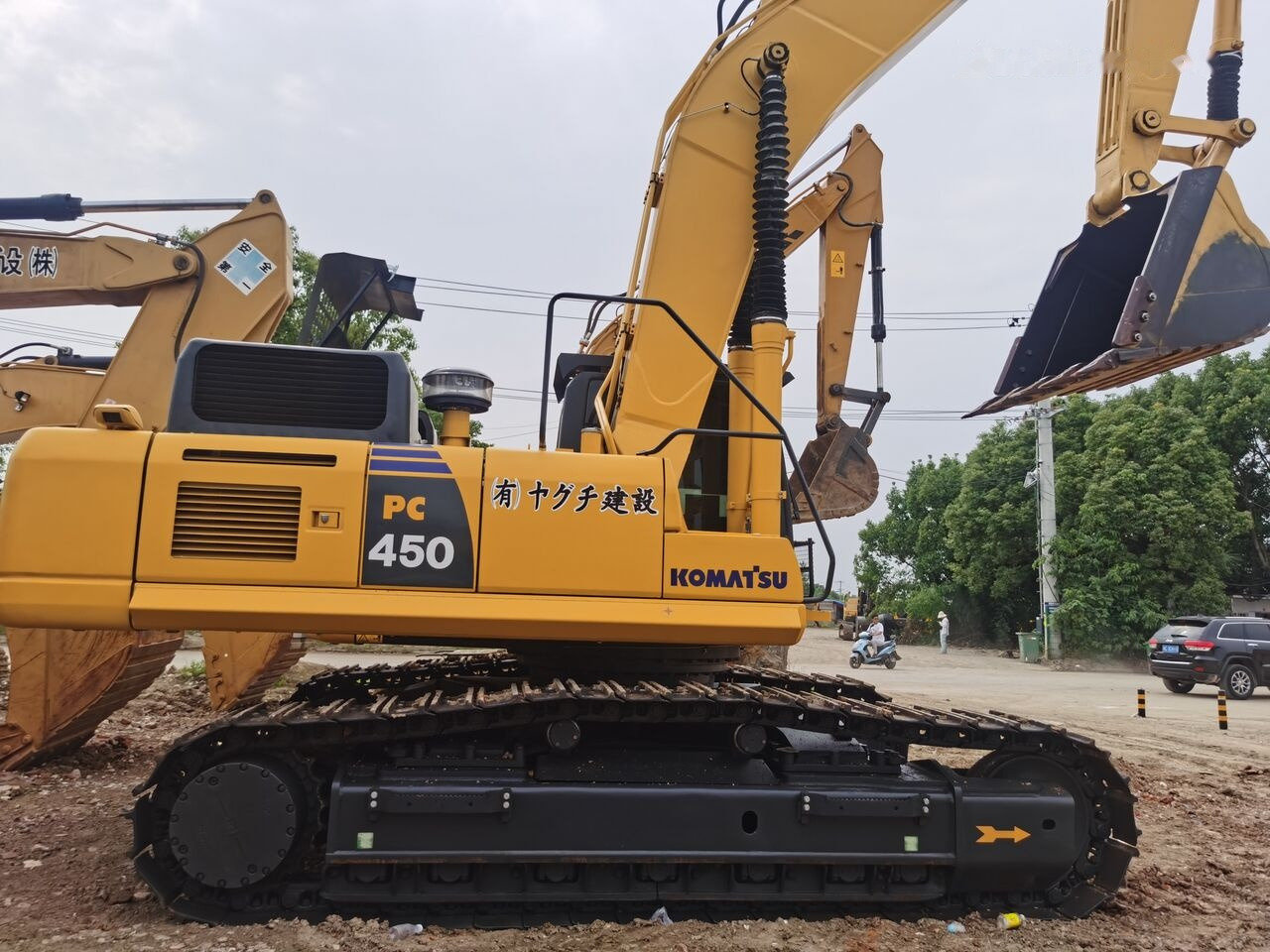 Komatsu PC450-8 - Bager gusjeničar: slika Komatsu PC450-8 - Bager gusjeničar Komatsu PC450-8 - Bager gusjeničar: slika Komatsu PC450-8 - Bager gusjeničar