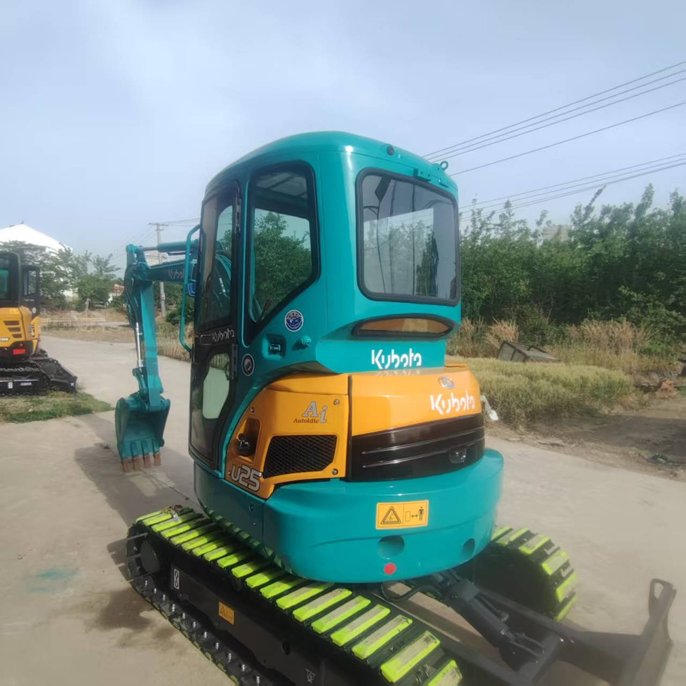Mini bager Kubota U25: slika Mini bager Kubota U25