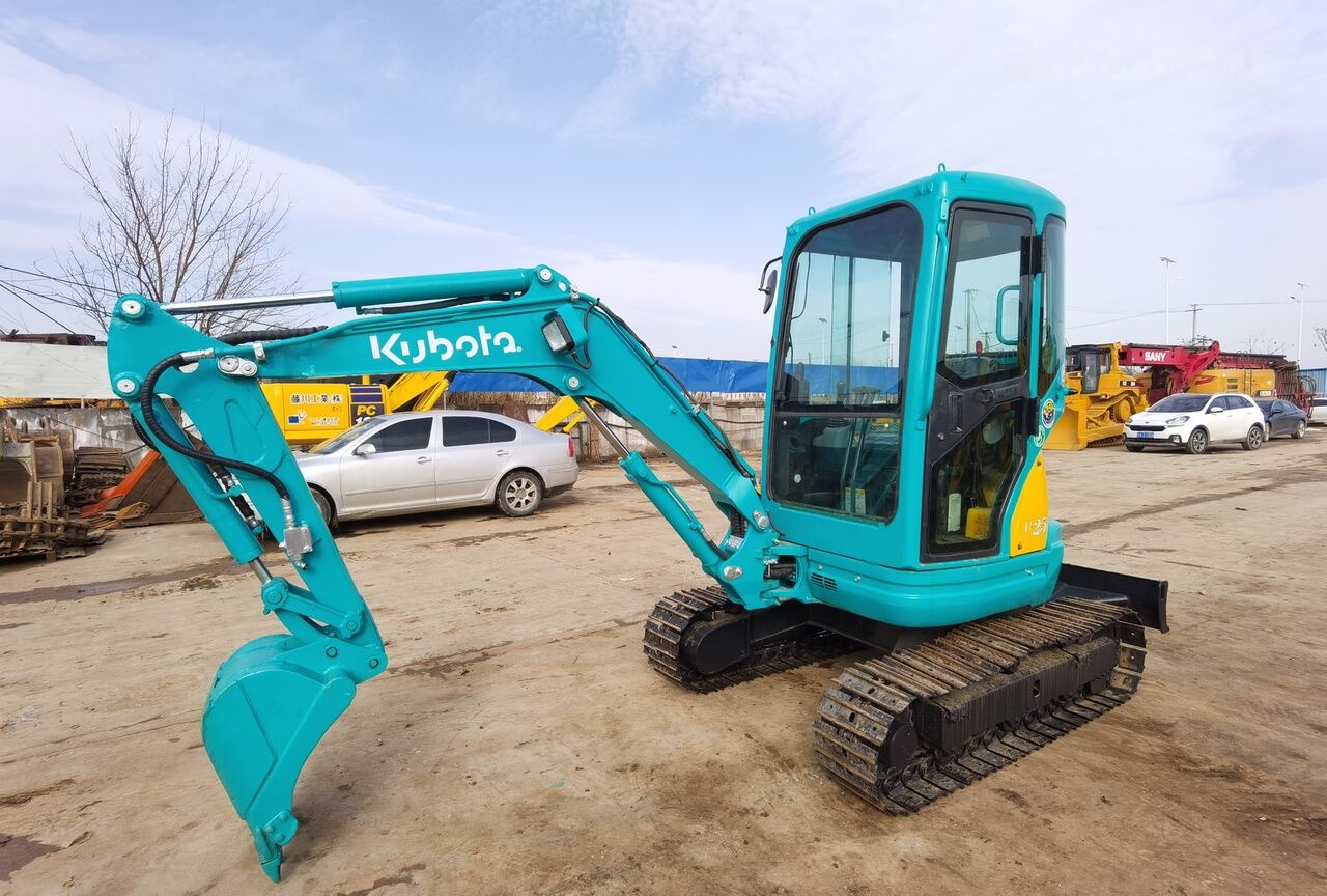 Kubota U25 - Mini bager: slika Kubota U25 - Mini bager Kubota U25 - Mini bager: slika Kubota U25 - Mini bager