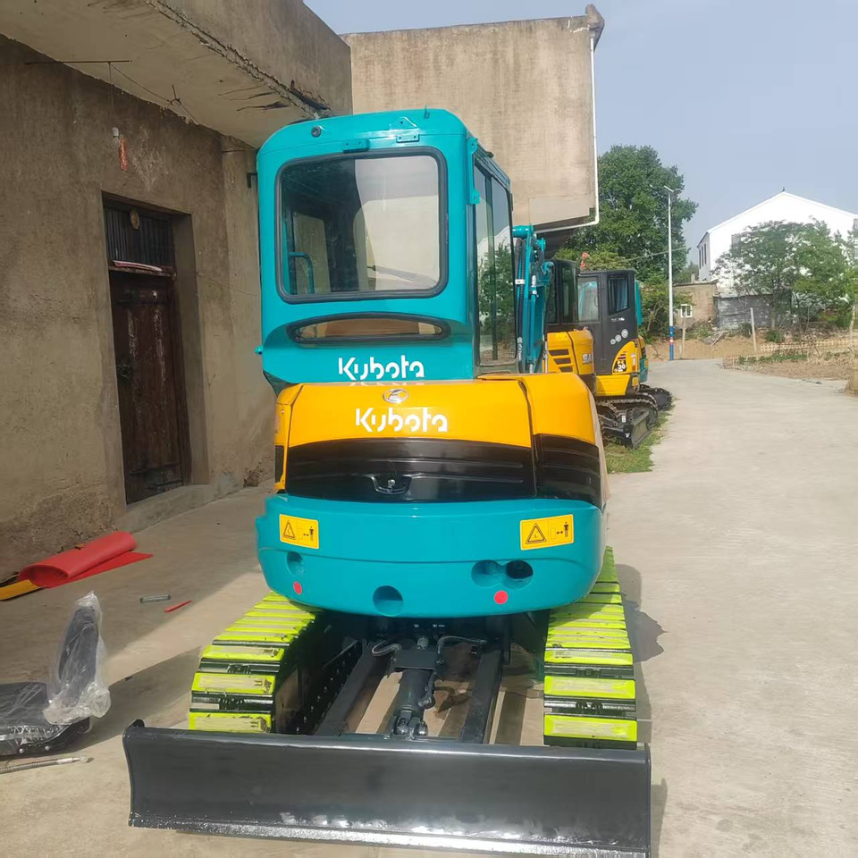 Mini bager Kubota U25: slika Mini bager Kubota U25
