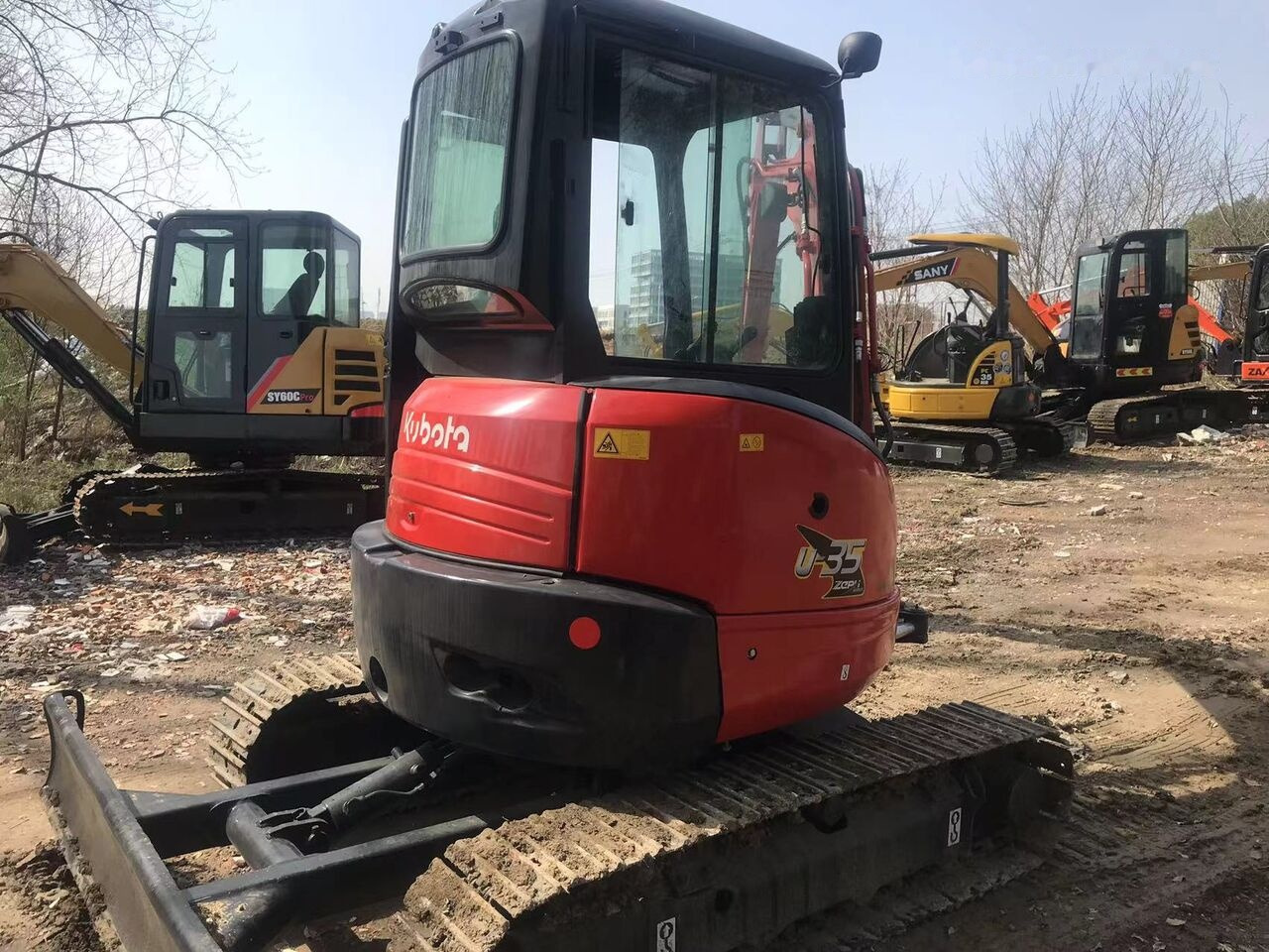 Kubota U35 - Mini bager: slika Kubota U35 - Mini bager Kubota U35 - Mini bager: slika Kubota U35 - Mini bager