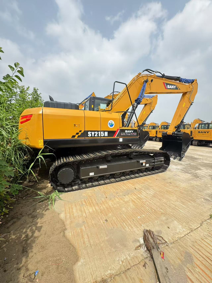 SANY SY215 - Bager gusjeničar: slika SANY SY215 - Bager gusjeničar SANY SY215 - Bager gusjeničar: slika SANY SY215 - Bager gusjeničar