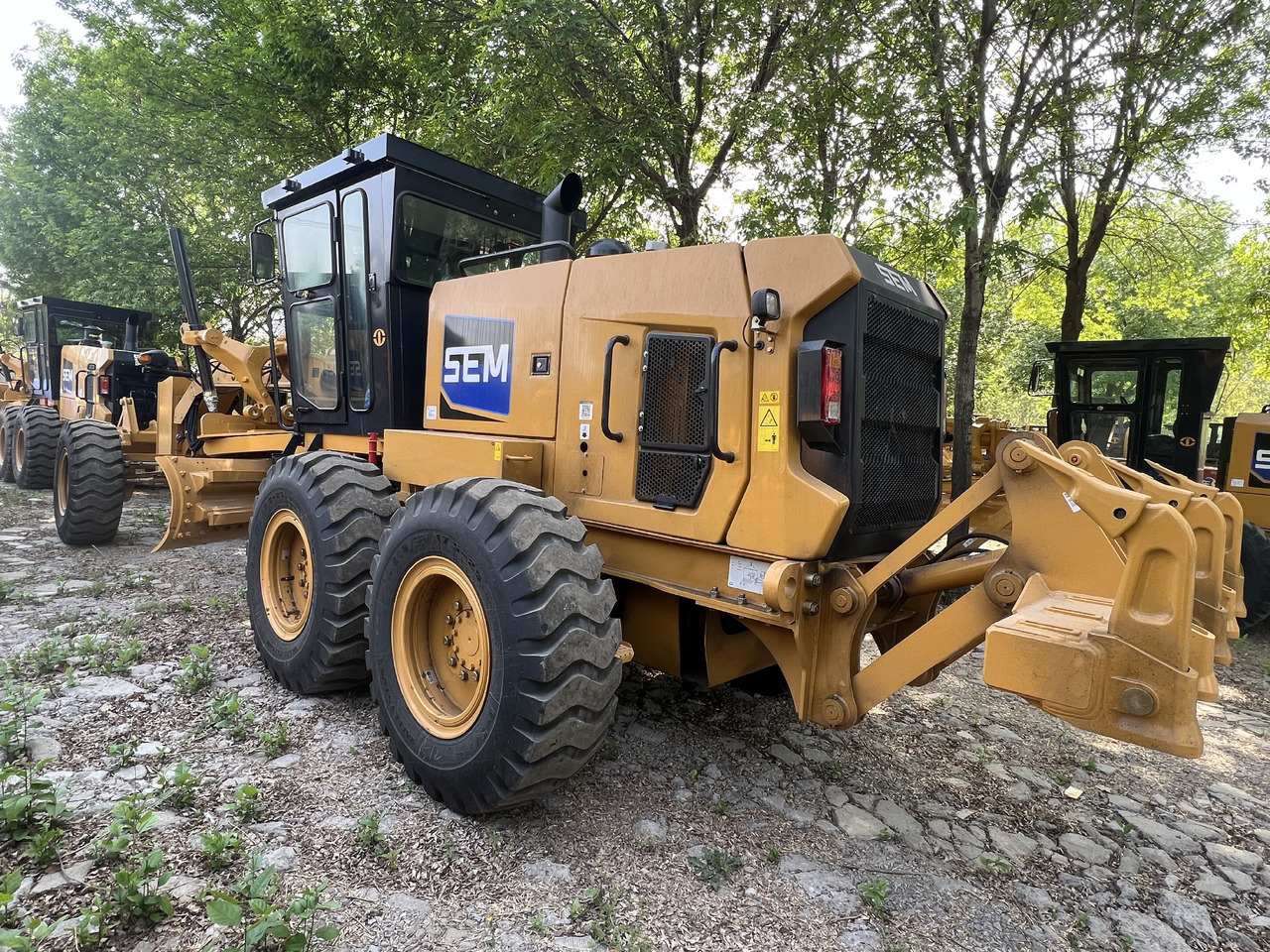 Novi Grejder SEM SEM920F: slika Novi Grejder SEM SEM920F