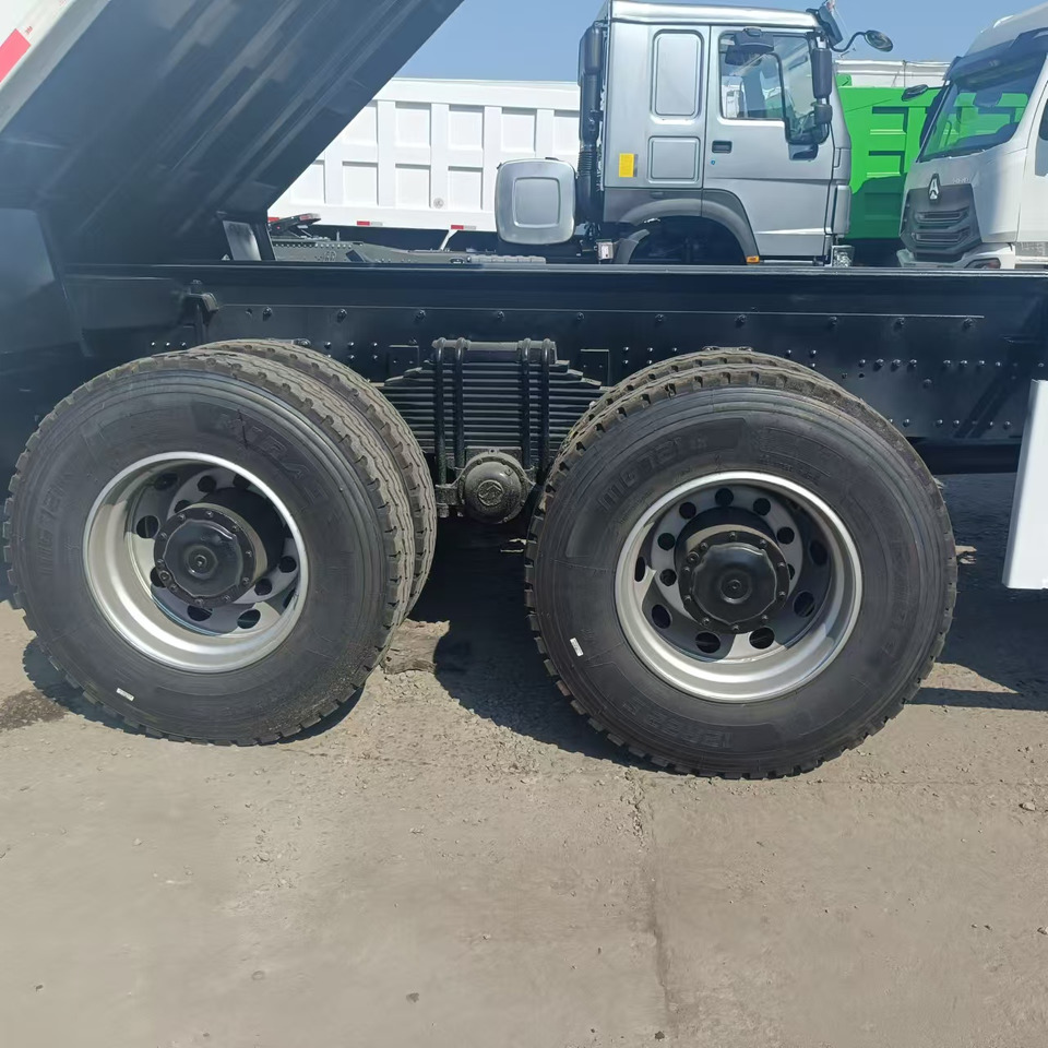 SHACMAN F3000 - Kiper: slika SHACMAN F3000 - Kiper SHACMAN F3000 - Kiper: slika SHACMAN F3000 - Kiper
