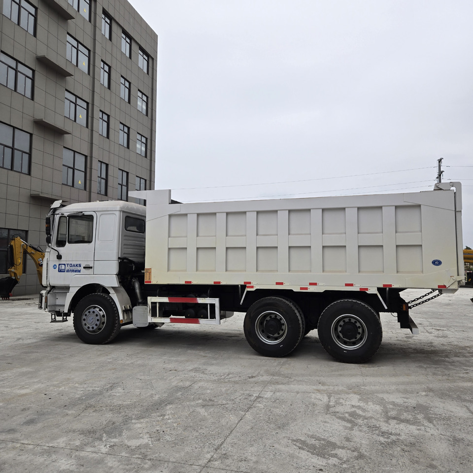 SINOTRUK F3000 6x4 RHD - Kiper: slika SINOTRUK F3000 6x4 RHD - Kiper SINOTRUK F3000 6x4 RHD - Kiper: slika SINOTRUK F3000 6x4 RHD - Kiper