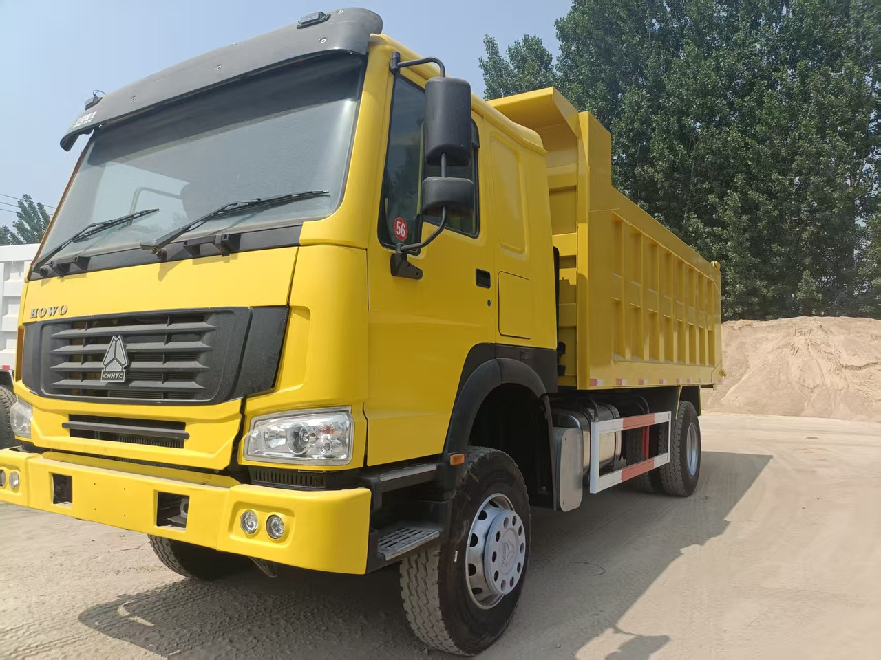 SINOTRUK HOWO 4x2 - Kiper: slika SINOTRUK HOWO 4x2 - Kiper SINOTRUK HOWO 4x2 - Kiper: slika SINOTRUK HOWO 4x2 - Kiper