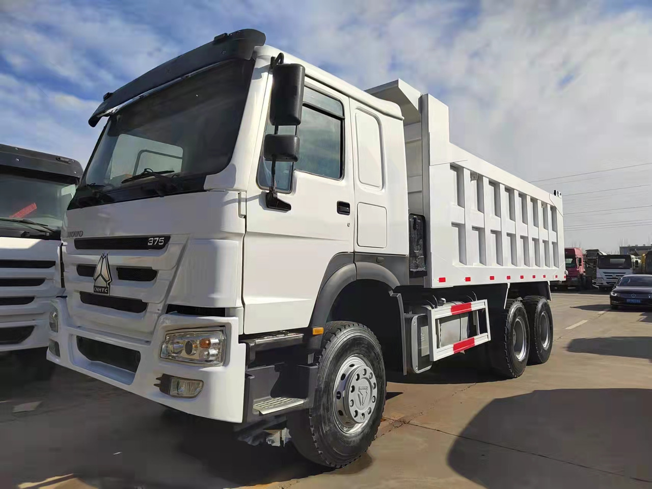 SINOTRUK HOWO - Kiper: slika SINOTRUK HOWO - Kiper SINOTRUK HOWO - Kiper: slika SINOTRUK HOWO - Kiper
