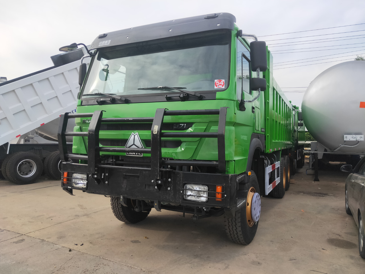SINOTRUK Howo - Kiper: slika SINOTRUK Howo - Kiper SINOTRUK Howo - Kiper: slika SINOTRUK Howo - Kiper